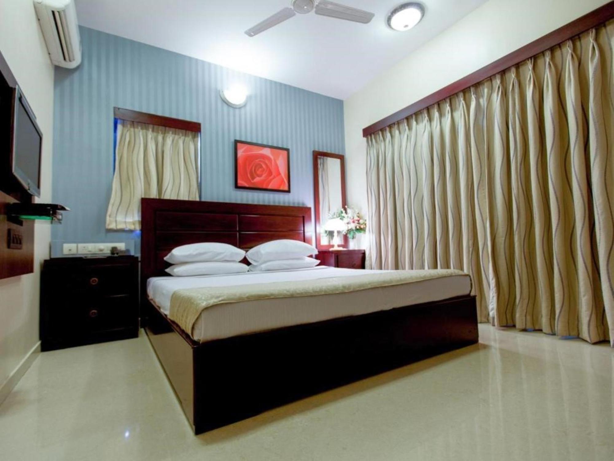 Отель Lalco Residency Мумбаи Номер фото