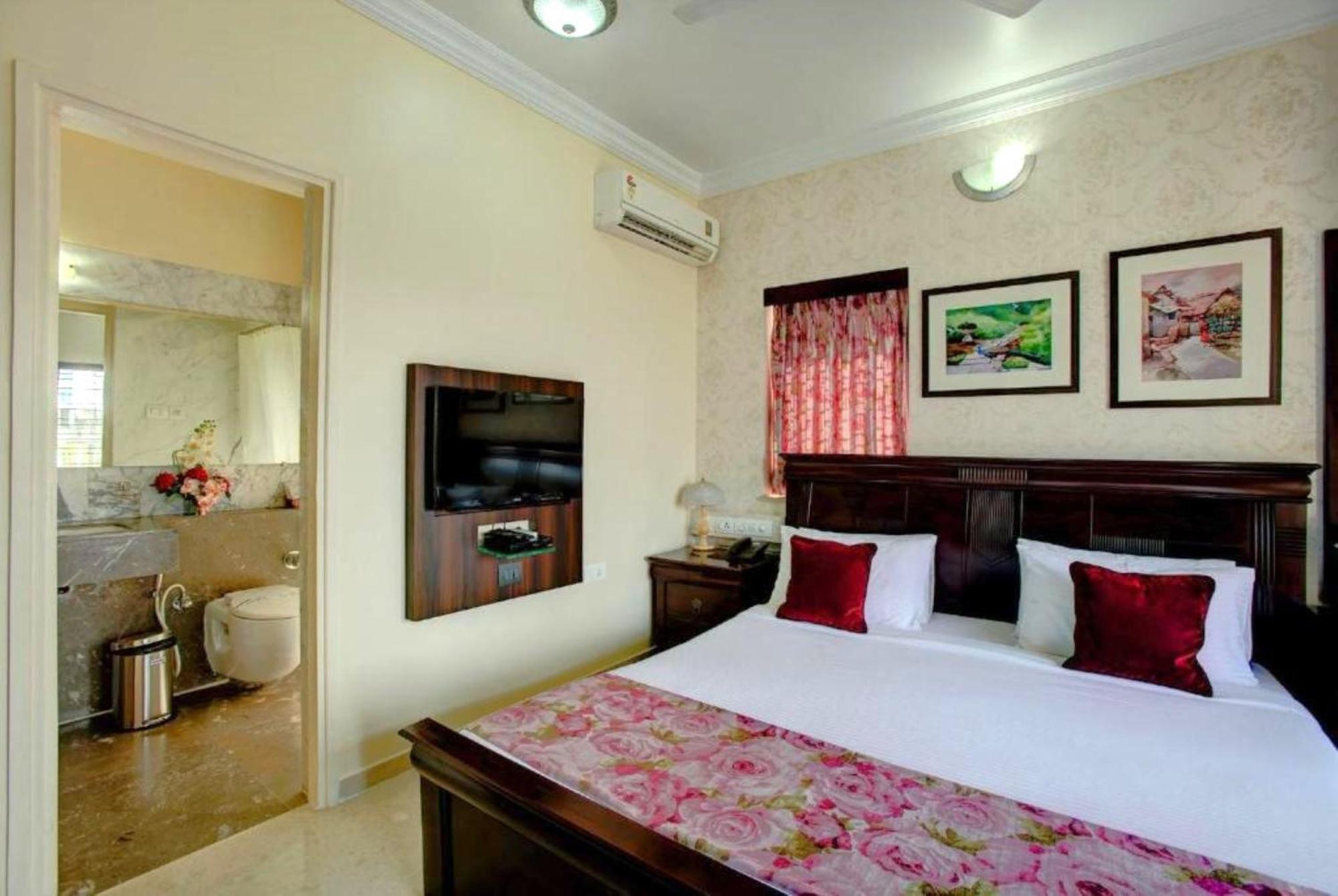 Отель Lalco Residency Мумбаи Номер фото